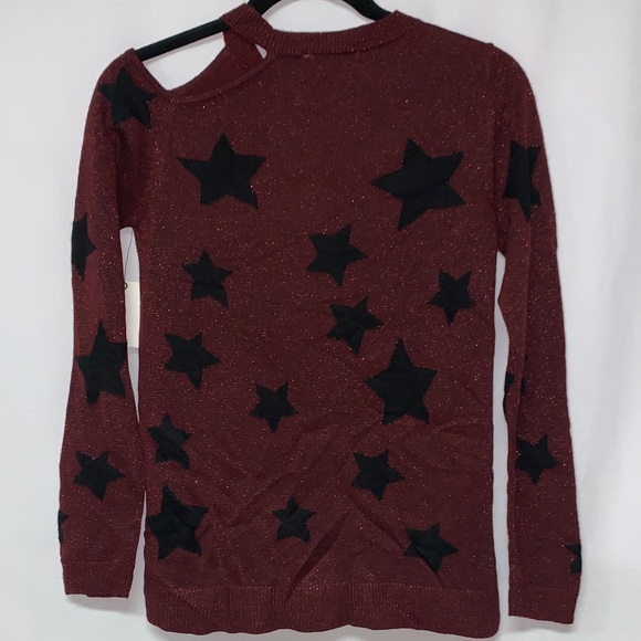 Burgundy Star Sweater - Picture 6 of 11